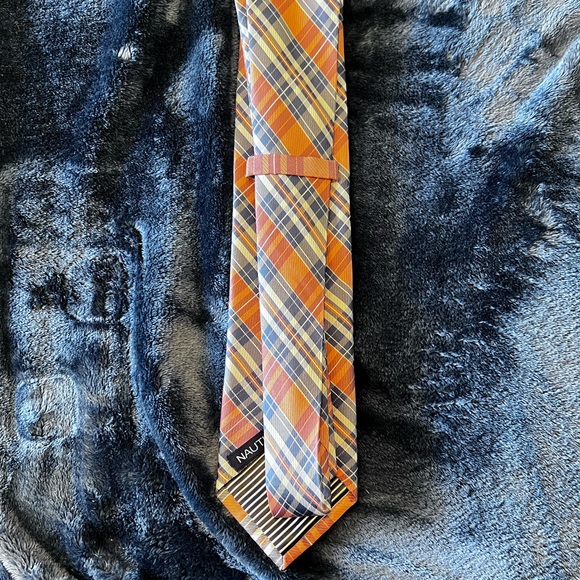 MENS NAUTICA TIE - Picture 2 of 3